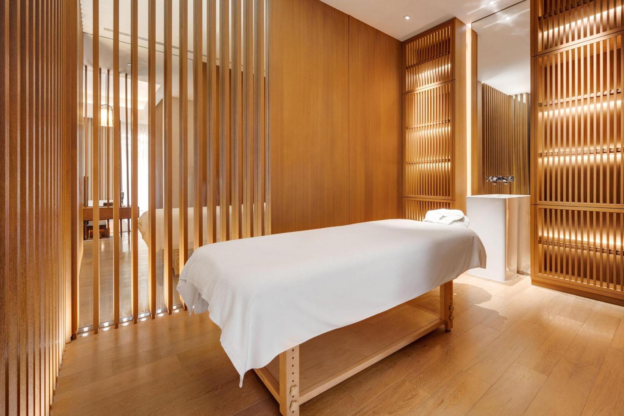 The Westin Tashee Resort, Taoyuan Daxi Exterior foto A treatment room at The Spa at The Landmark, Hong Kong