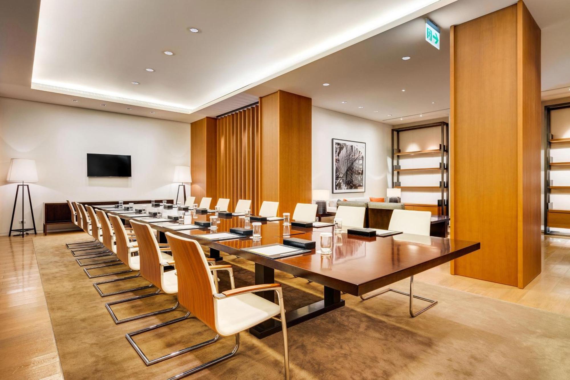 The Westin Tashee Resort, Taoyuan Daxi Exterior foto Boardroom at the Westin Palace, Madrid
